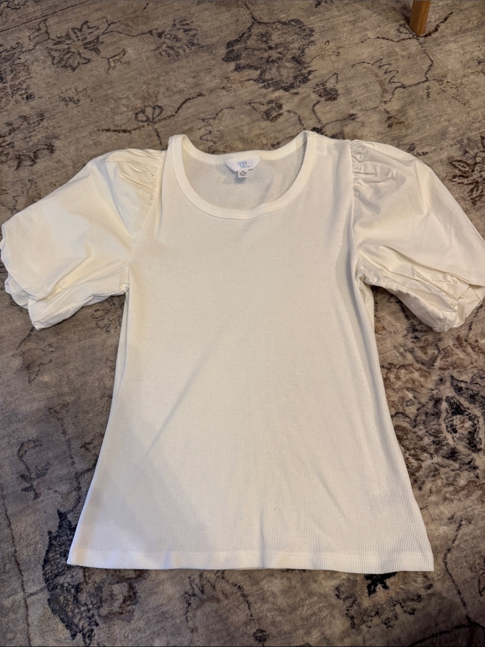 Time and Tru White Puff Sleeve Ribbed Tee